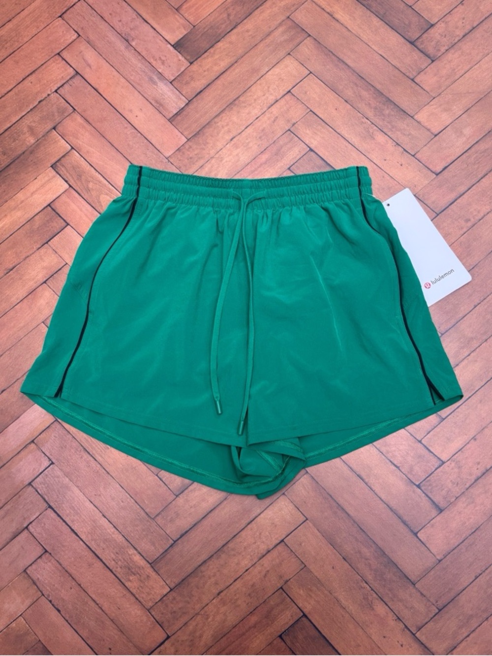 NWT Lululemon Court Rival High Rise Shorts 3" In Raceway Green Size 4